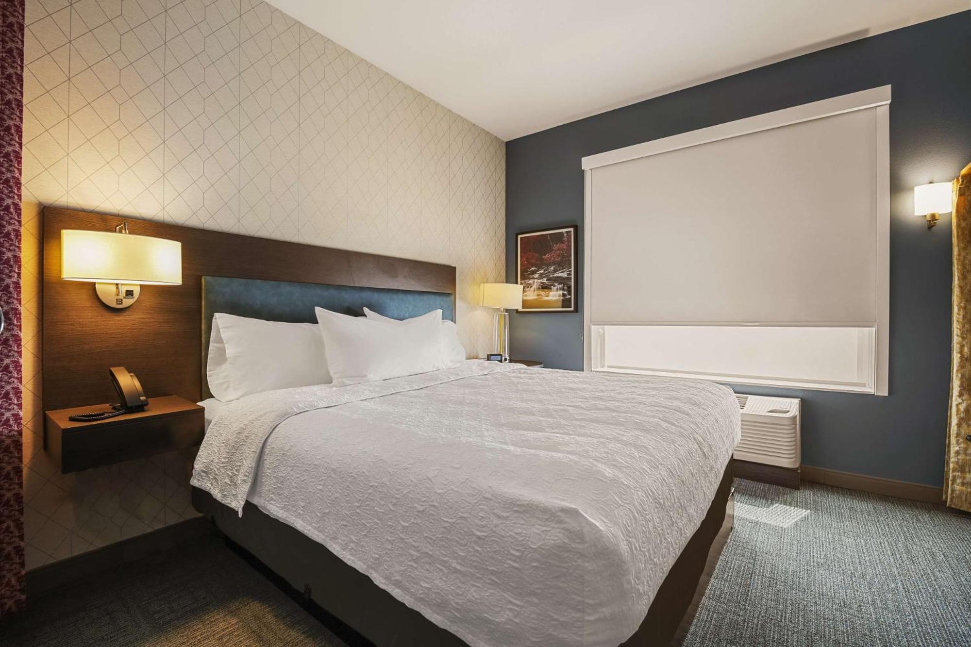 Home2 Suites By Hilton Куквилл Экстерьер фото