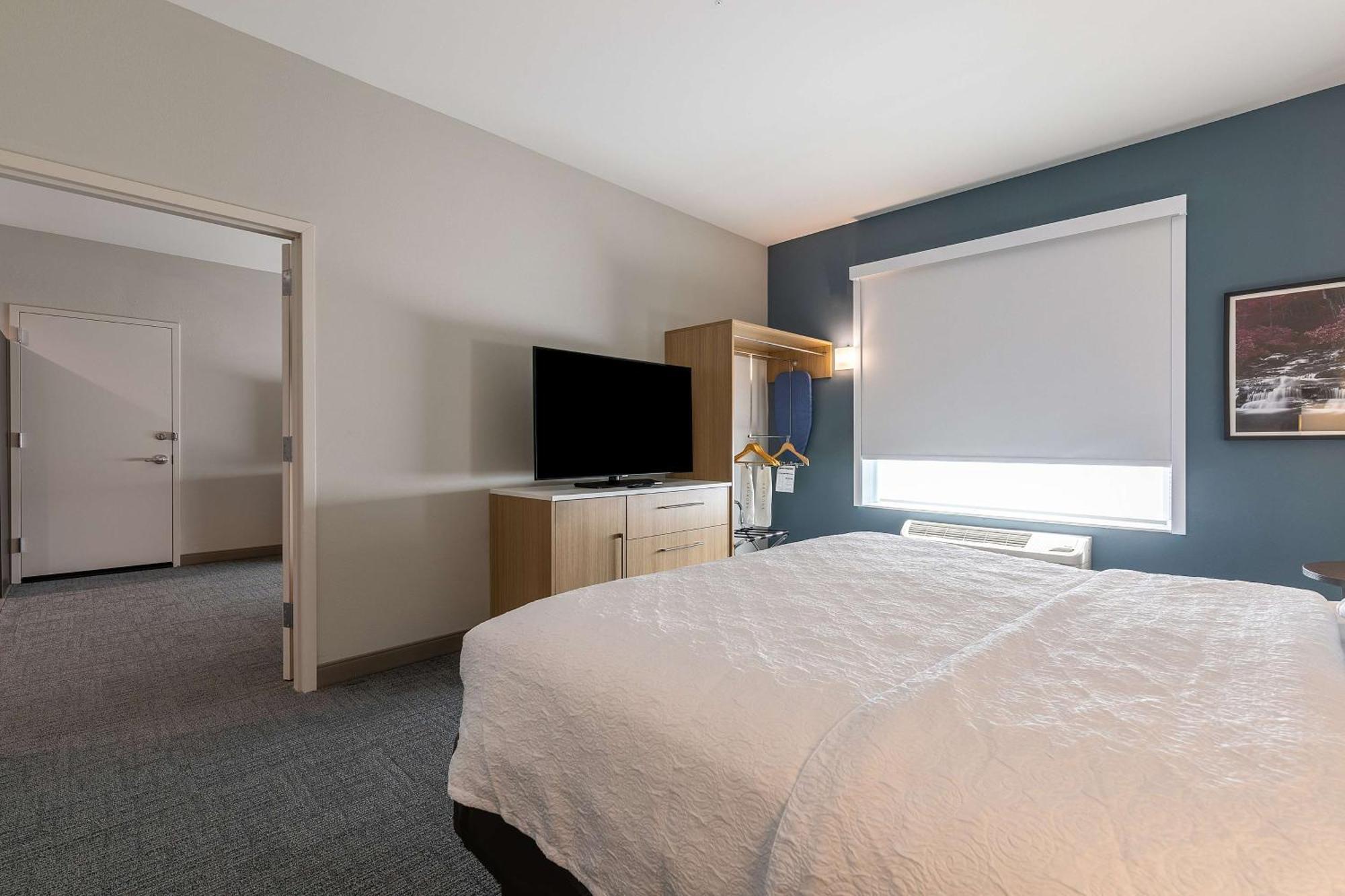 Home2 Suites By Hilton Куквилл Экстерьер фото
