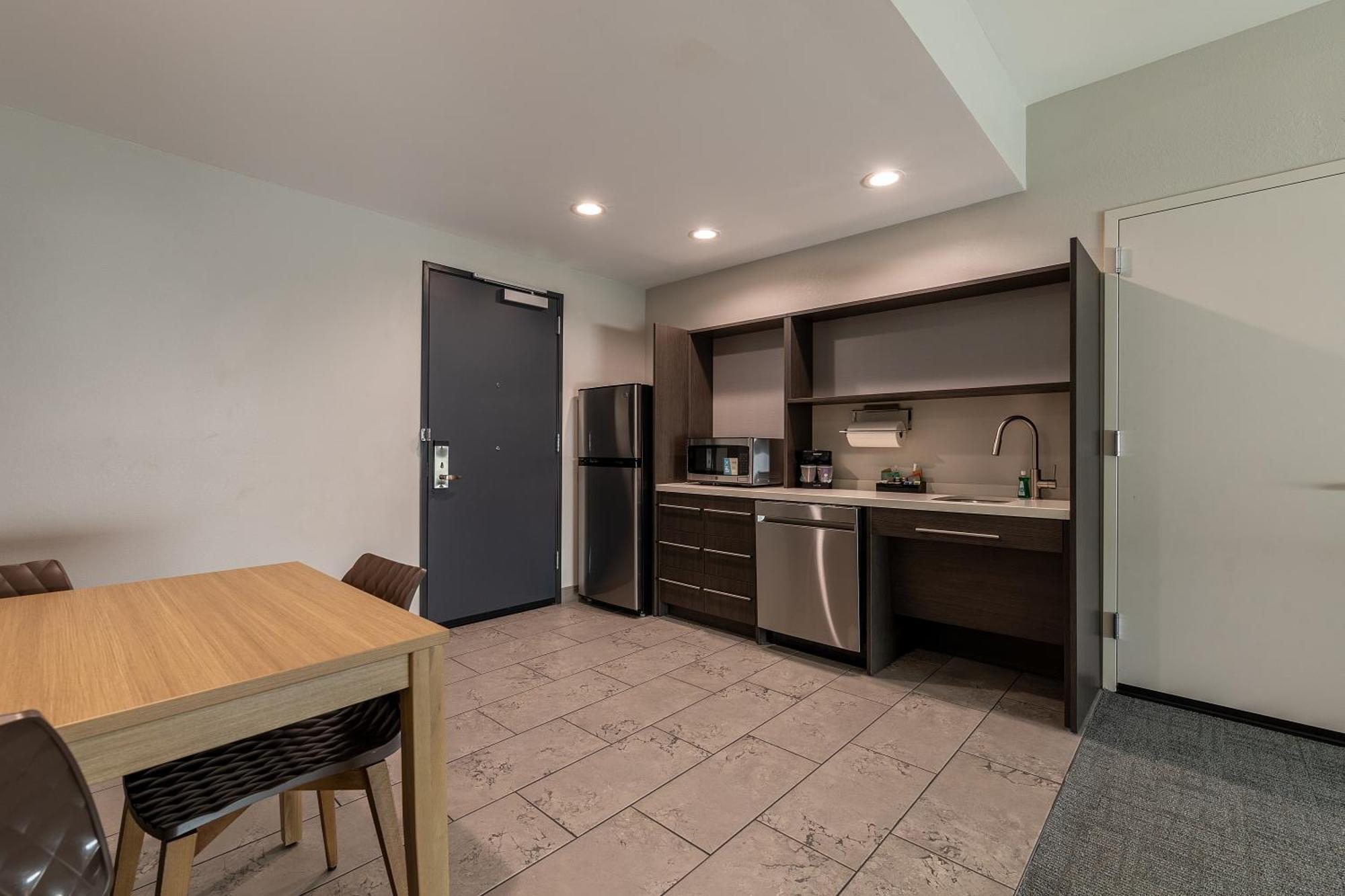 Home2 Suites By Hilton Куквилл Экстерьер фото
